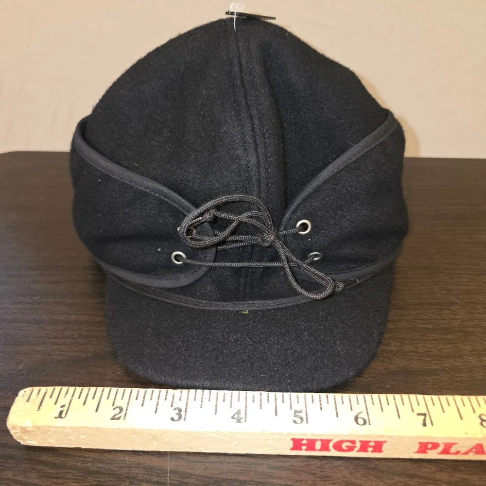 CrownCap Ear Flap Hat Size 6 1/4 Kids Black Wool Blend Lace Up Winter Cap 1-170